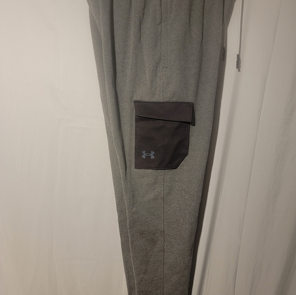 Under Armour 1373233-010 Terry Utility Jogger Sweatpants Men's Size Large - Picture 1 of 8